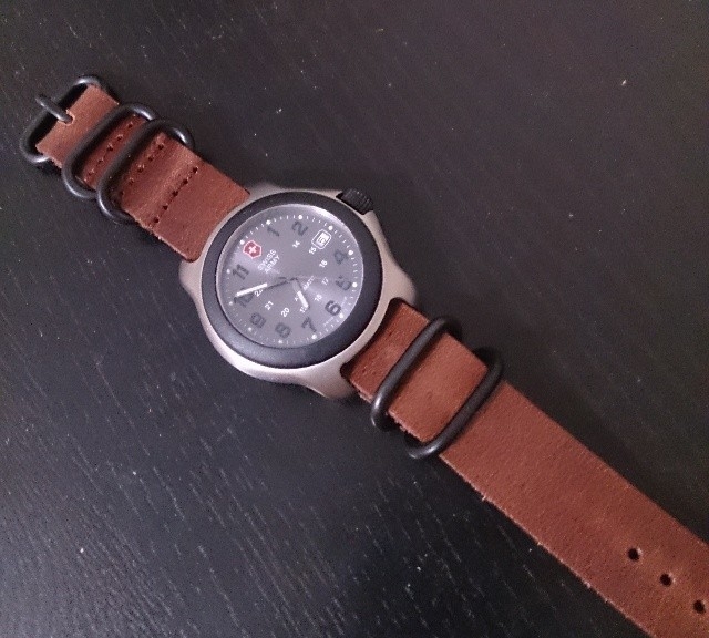 Victorinox watch on a handmade leather Zulu strap from #cheapestnatostraps.com #victorinox #zulustrap #leathernatostrap #natostrap #natoband #klocksnack #watchuseek #watchband #watchstrap